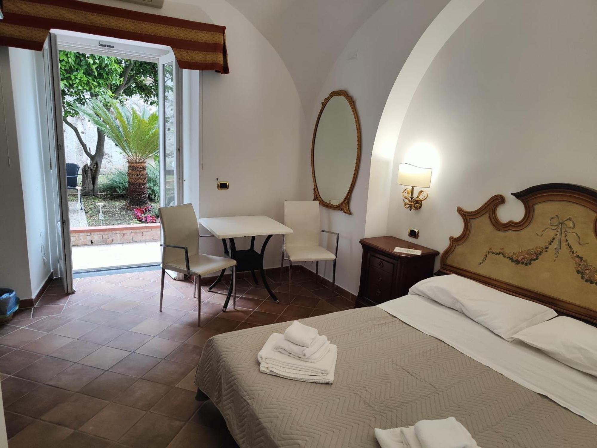 Androsa Apartments Amalfi Exteriör bild